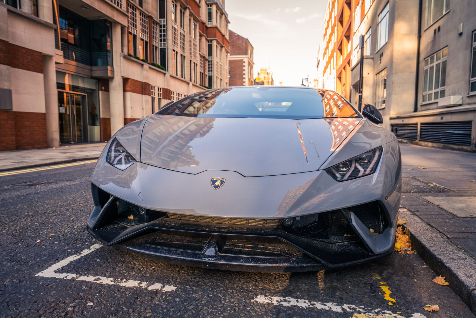 Why don't some have front number plates? SPW