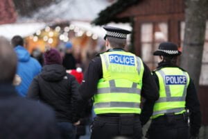 Is it illegal to show a plate number on facebook? 4 Uk police